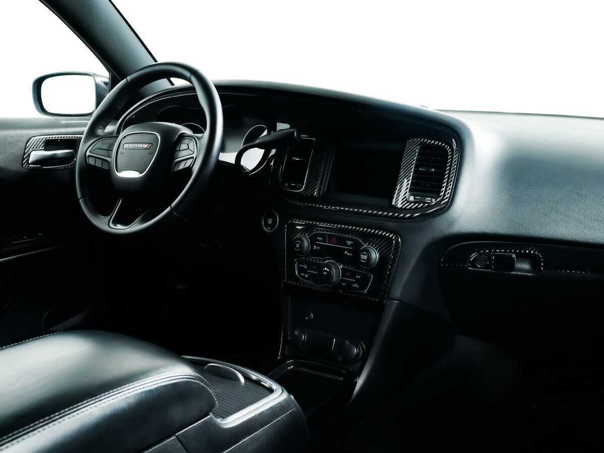 Б/У Додж Чарджер 2019 года. Фото: #7