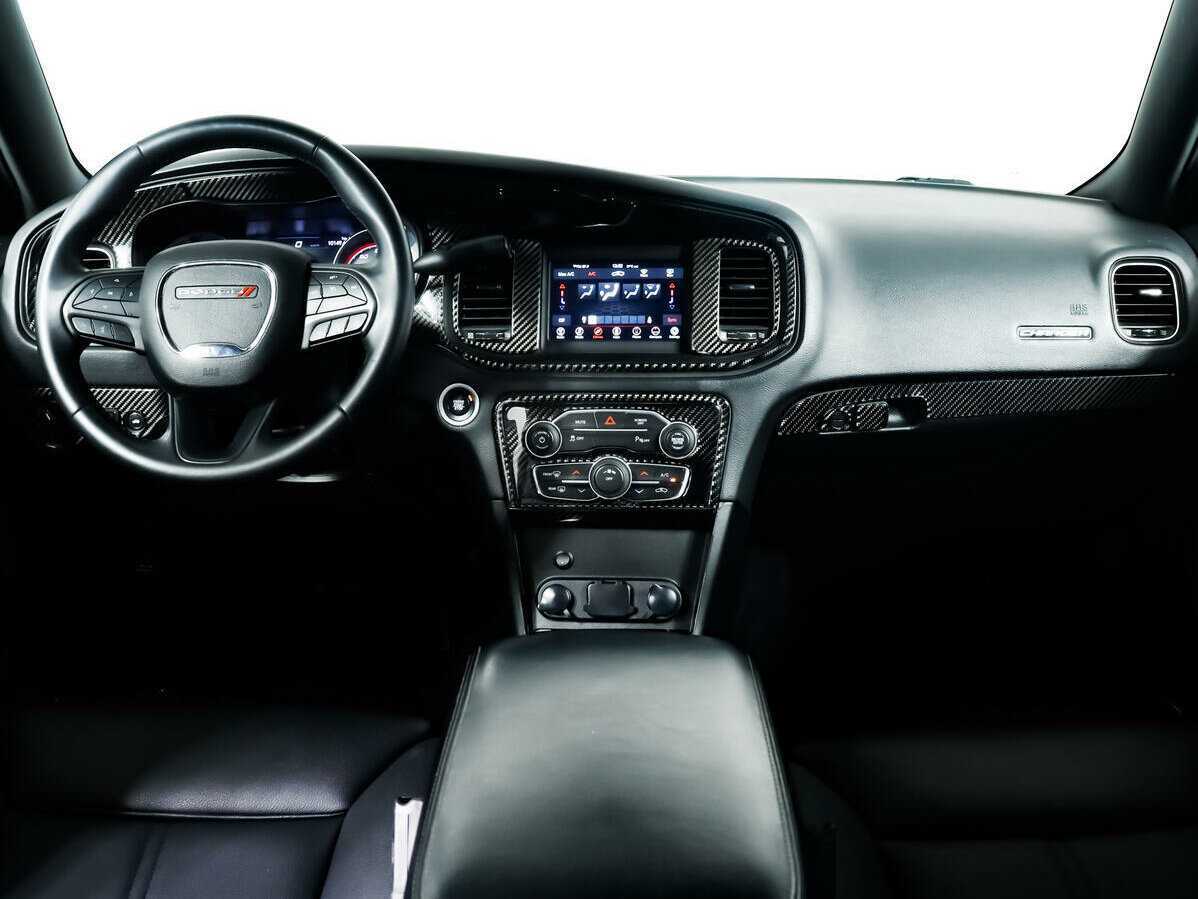 Б/У Додж Чарджер 2019 года. Фото: #9