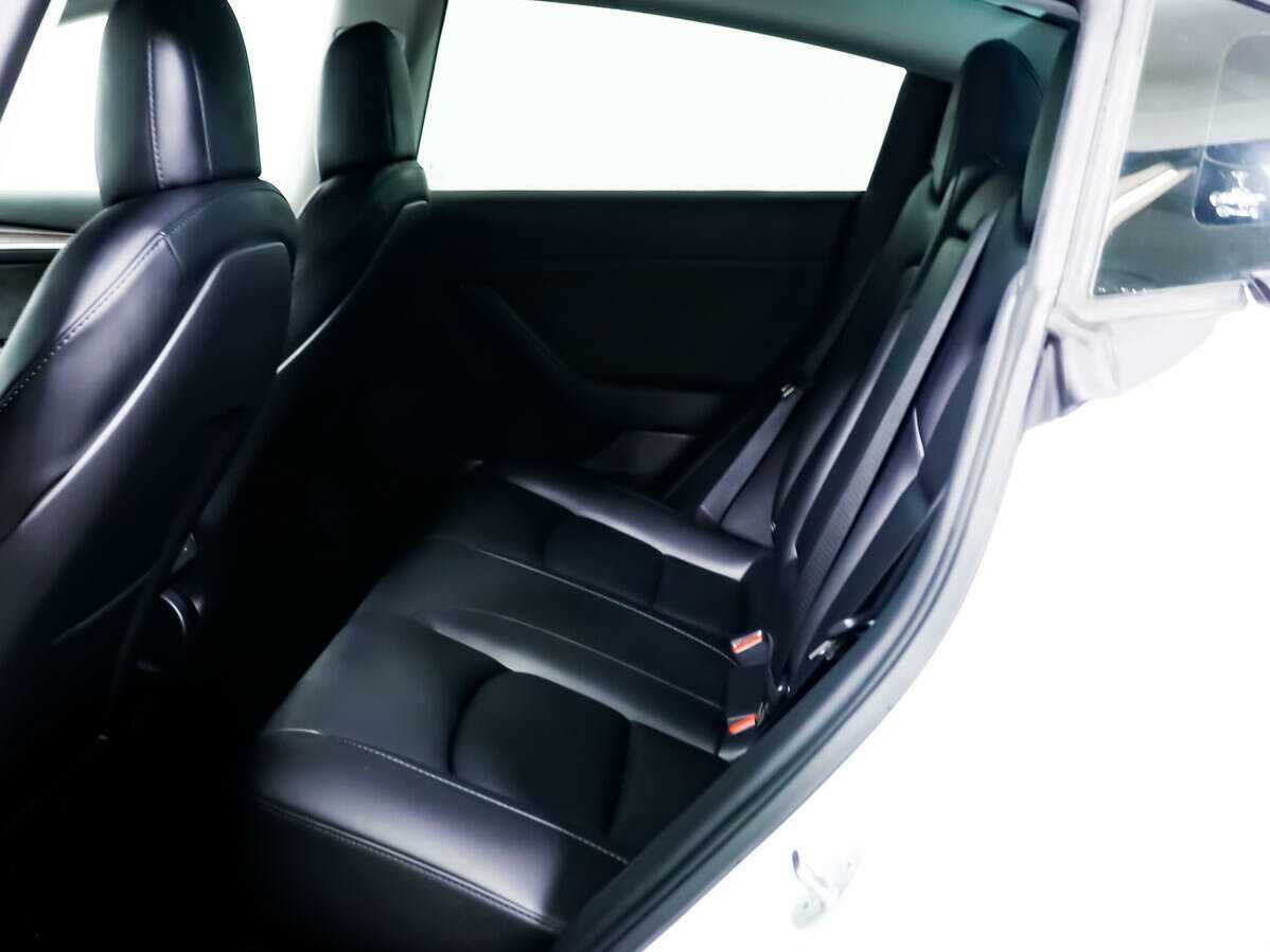 Б/У Тесла Модел 3 2022 года. Фото: #11