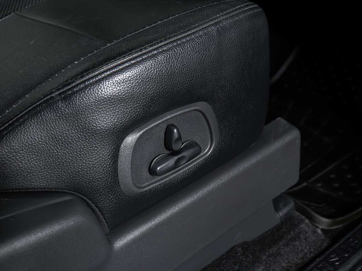 Б/У Митсубиши Паджеро 2012 года. Фото: #12