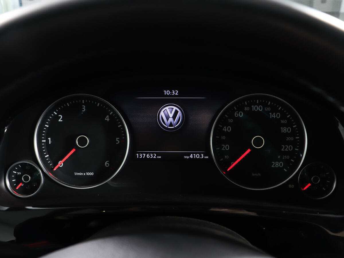 Б/У Фольксваген Туарег 2011 года. Фото: #15