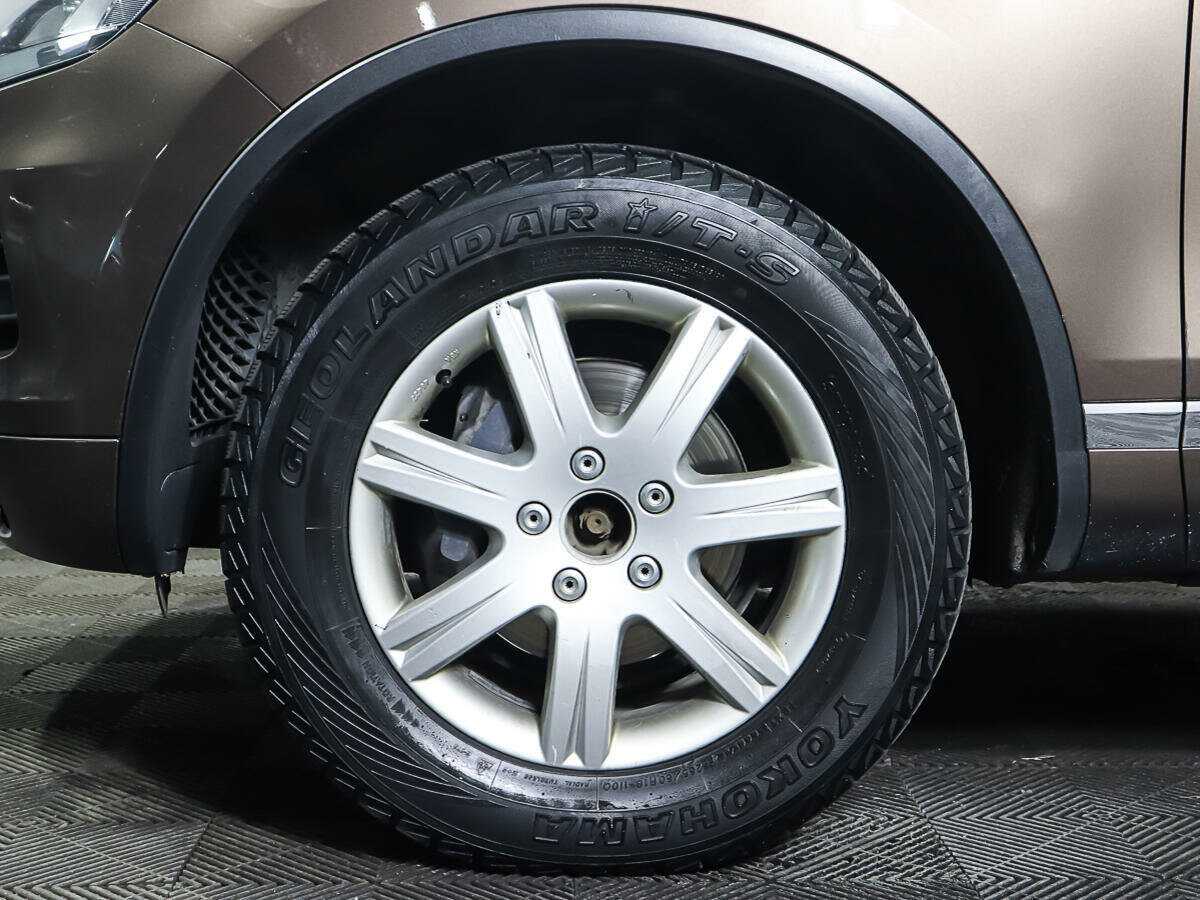 Б/У Фольксваген Туарег 2011 года. Фото: #20