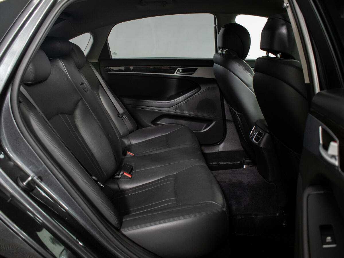 Б/У Генезис Г80 2017 года. Фото: #6