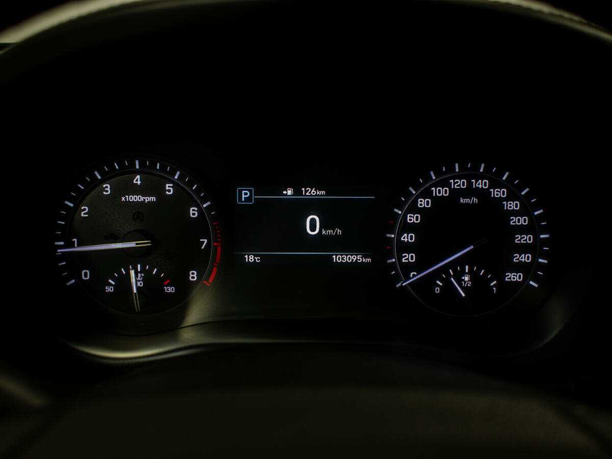 Б/У Генезис Г80 2017 года. Фото: #8