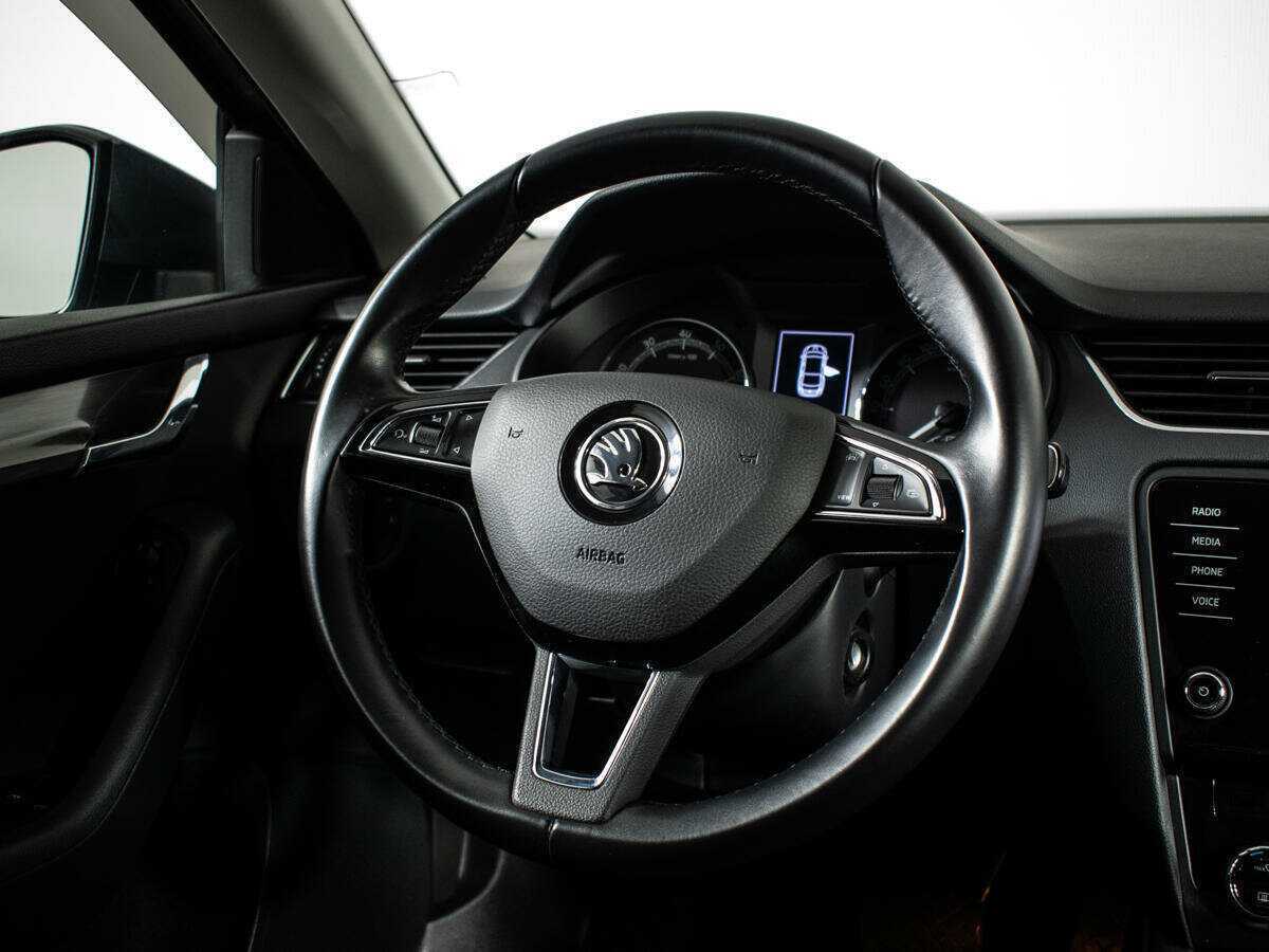 Б/У Шкода Октавия 2018 года. Фото: #13