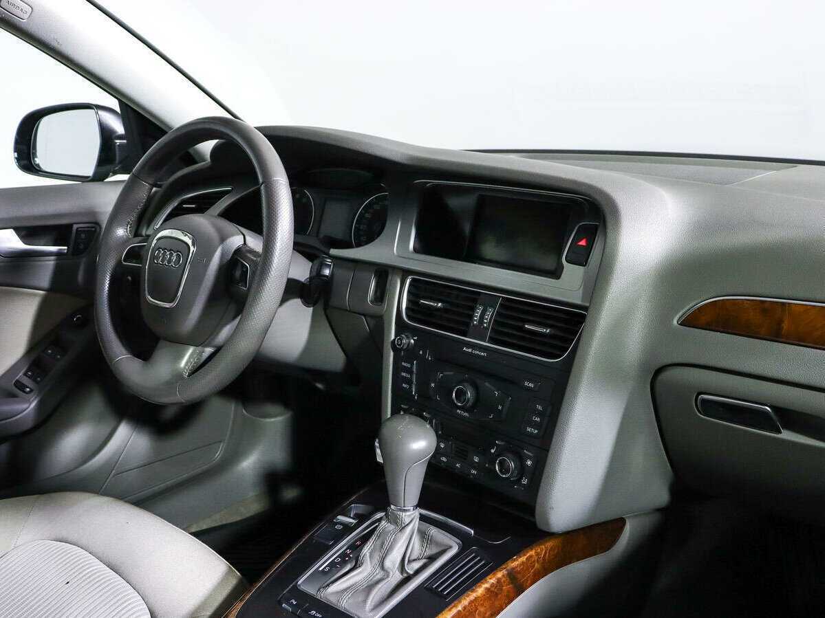 Б/У Ауди А4 2011 года. Фото: #6