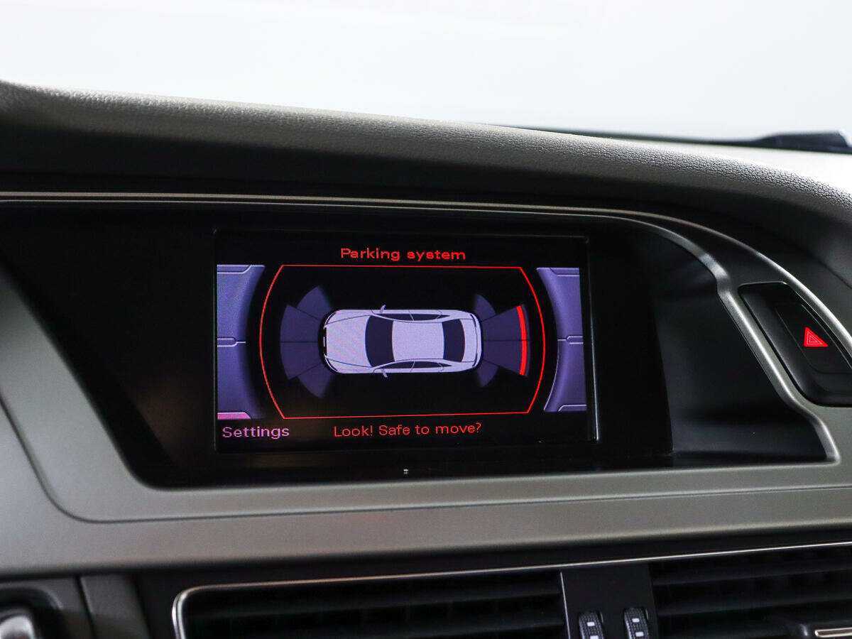 Б/У Ауди А4 2011 года. Фото: #12