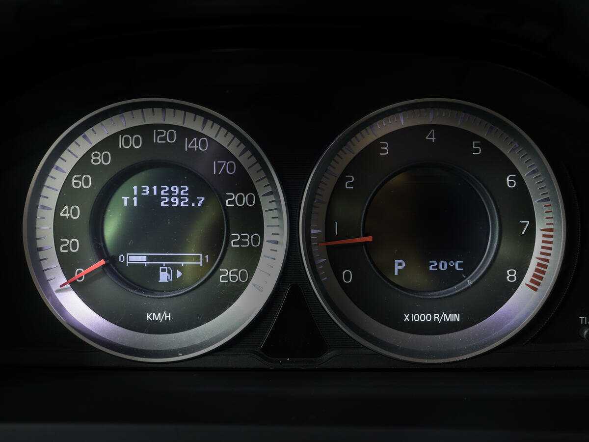 Б/У Вольво С60 2011 года. Фото: #6