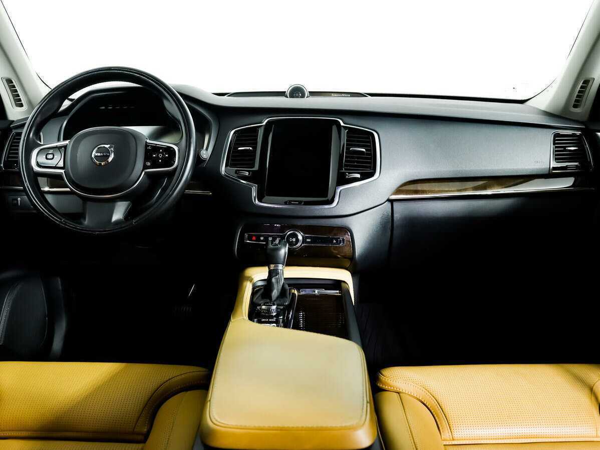 Б/У Вольво ИксЦ90 2015 года. Фото: #10