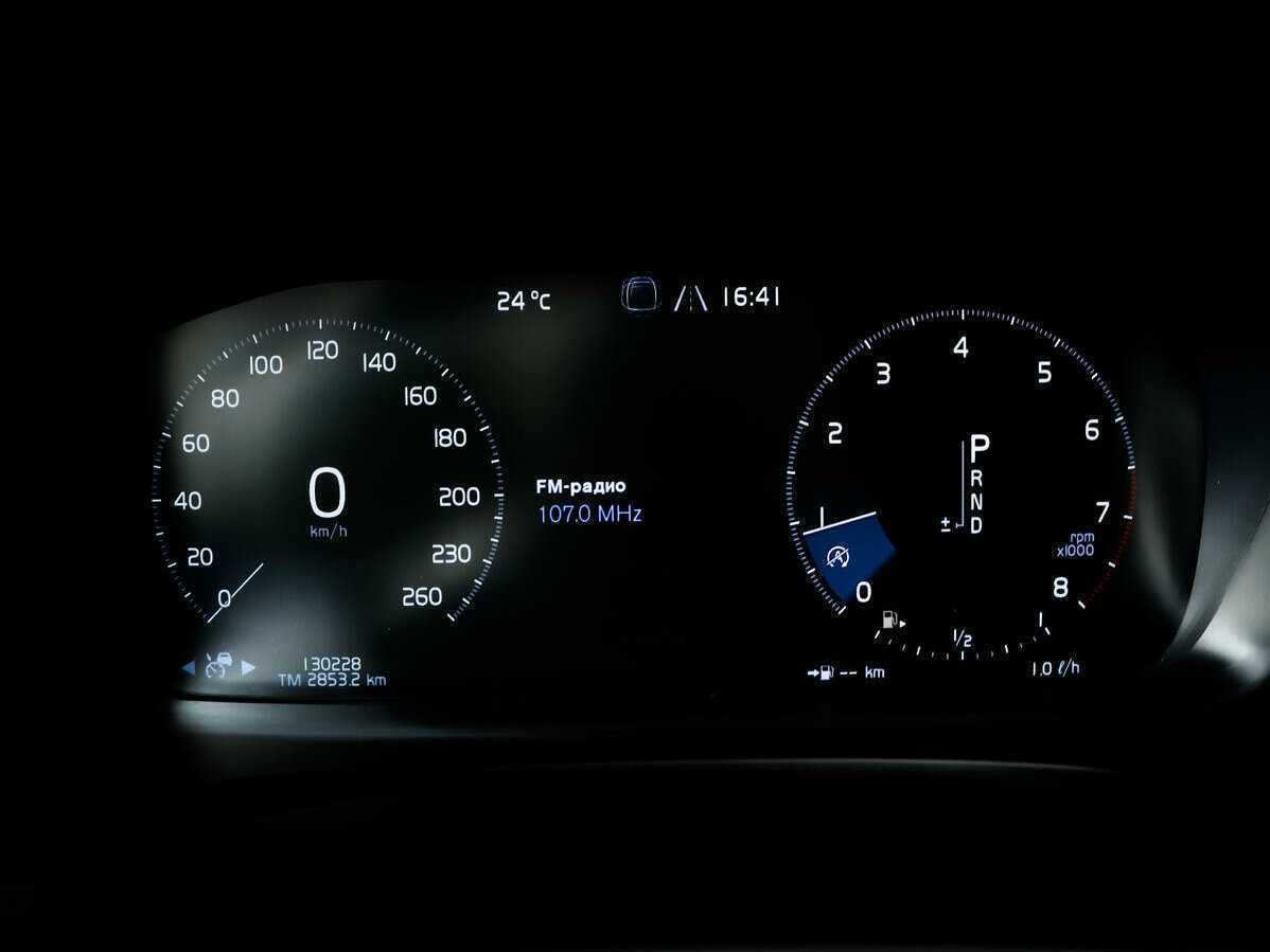 Б/У Вольво В90 Кросс Кантри 2019 года. Фото: #9