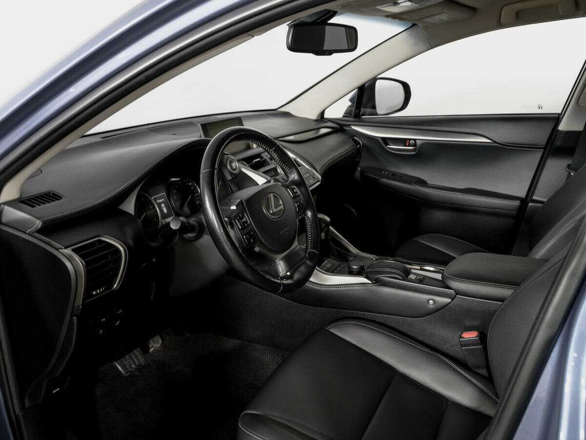 Б/У Лексус Н-Икс 2016 года. Фото: #15