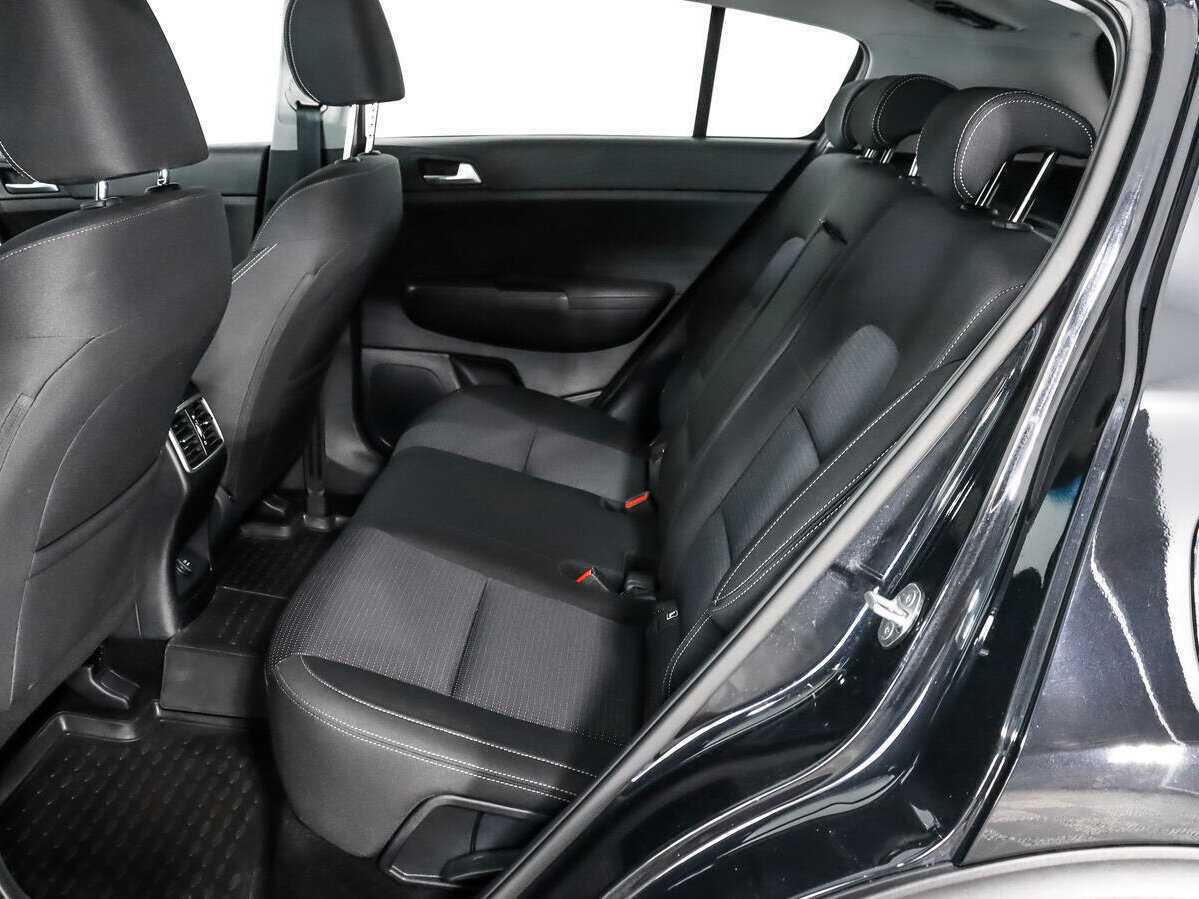 Б/У Киа Спортейдж 2021 года. Фото: #9