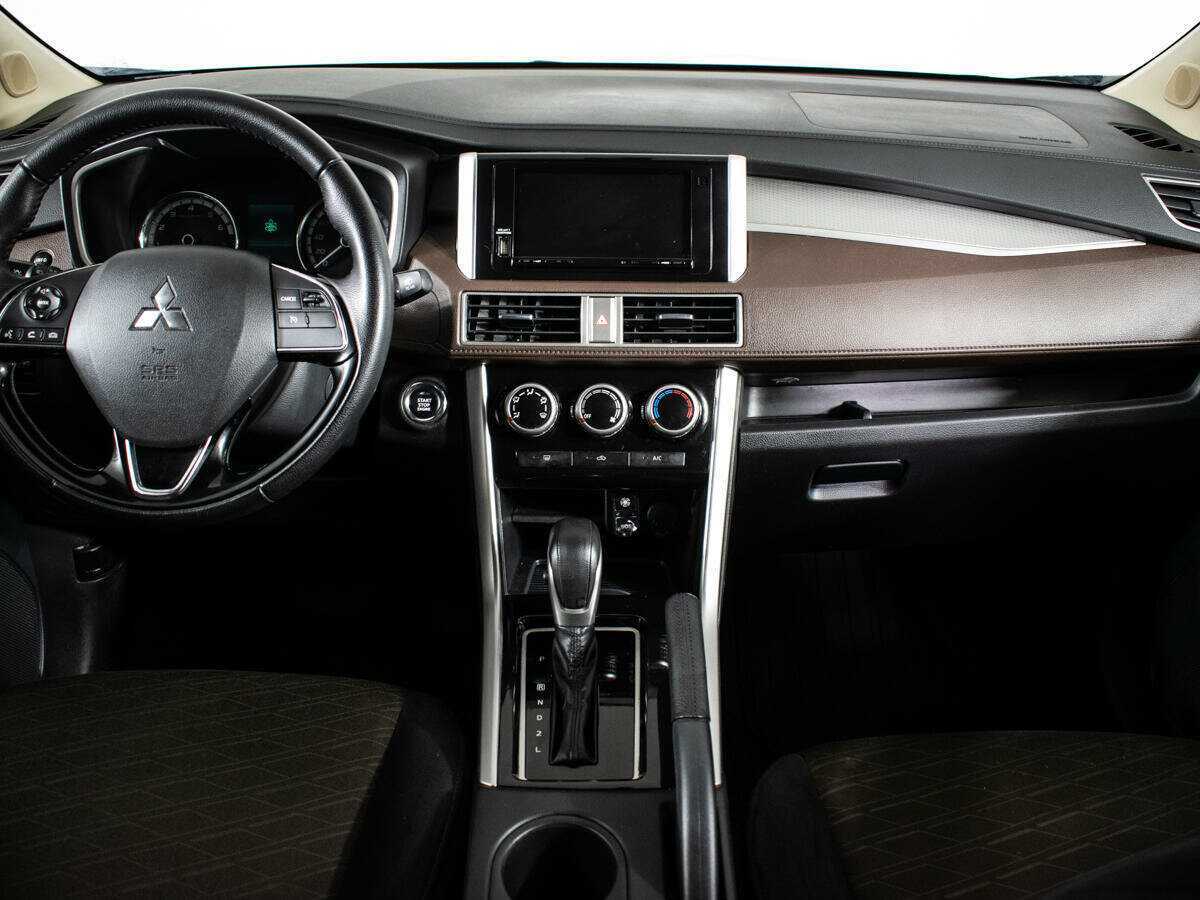 Б/У Митсубиши Икспандер 2022 года. Фото: #12