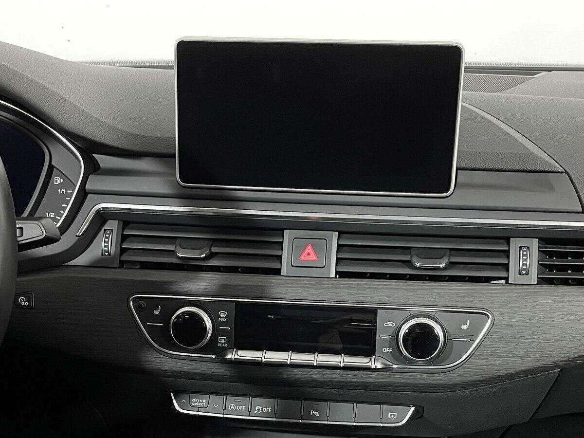 Б/У Ауди А4 2018 года. Фото: #11