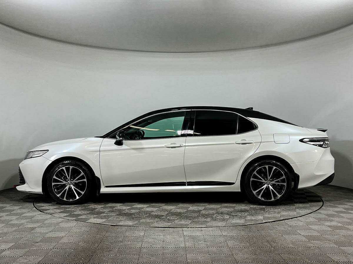 Б/У Тойота Камри 2020 года. Фото: #7