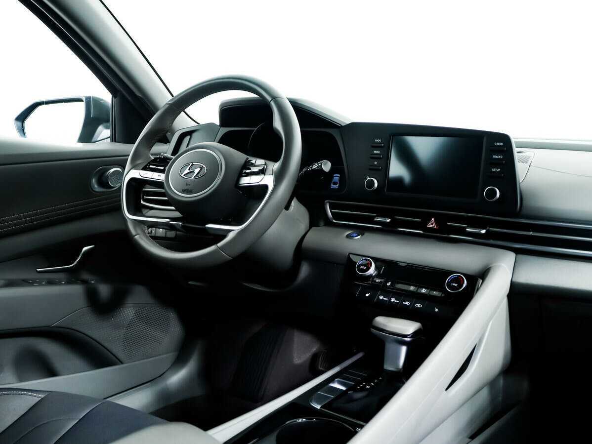 Б/У Хендай Елантра 2021 года. Фото: #8