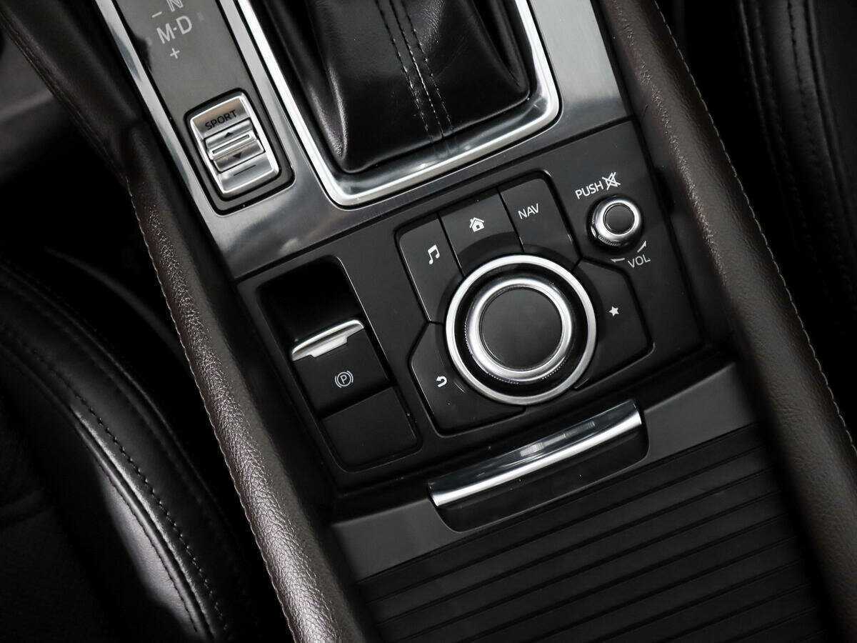 Б/У Мазда 6 2018 года. Фото: #10