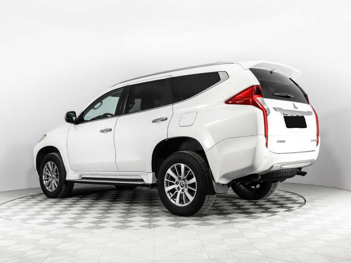 Mitsubishi Pajero Sport 2017 года с пробегом. Фото: #6