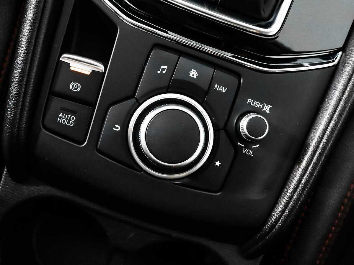 Б/У Мазда Ц-Икс-5 2022 года. Фото: #10