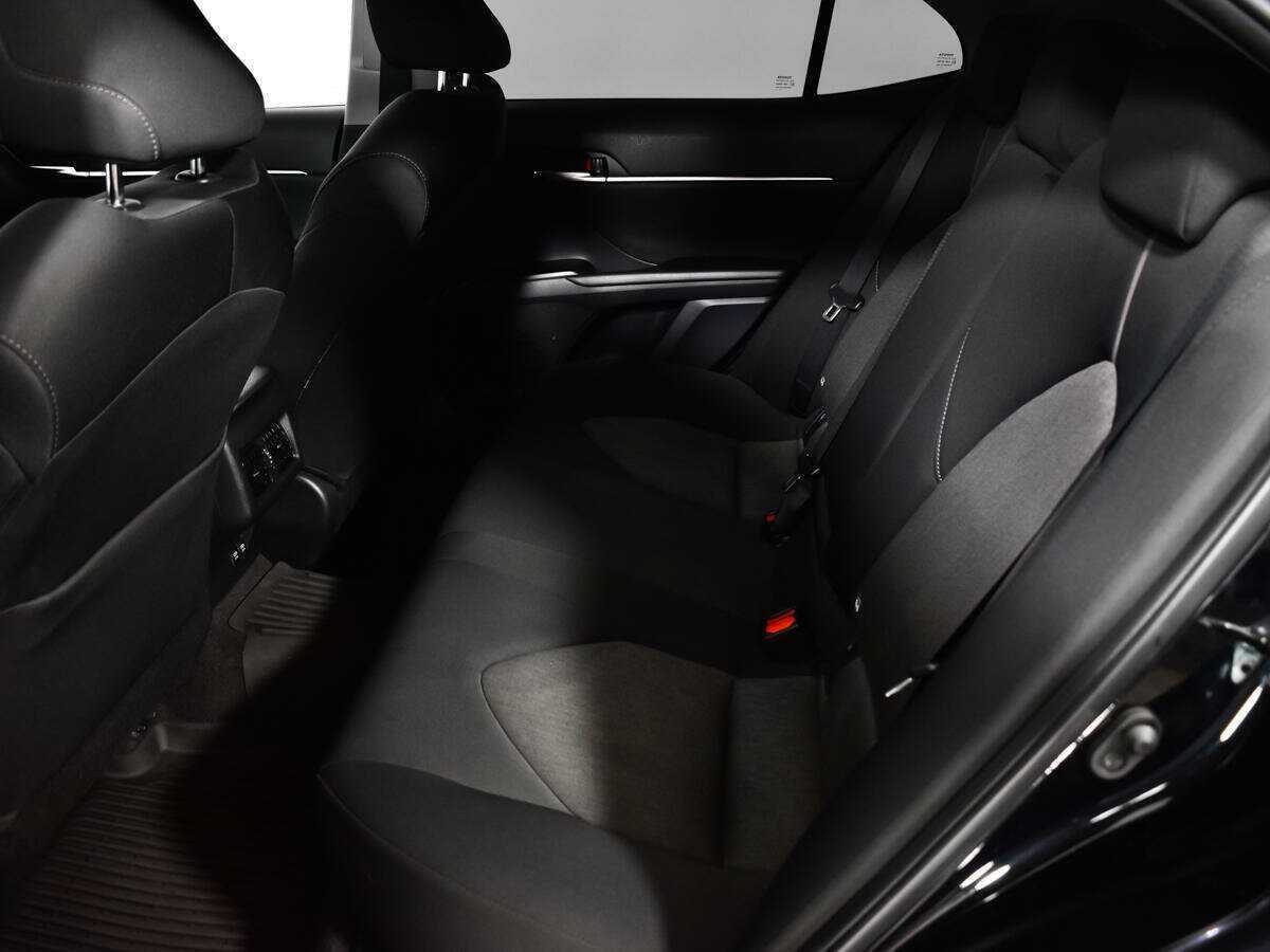 Б/У Тойота Камри 2021 года. Фото: #9