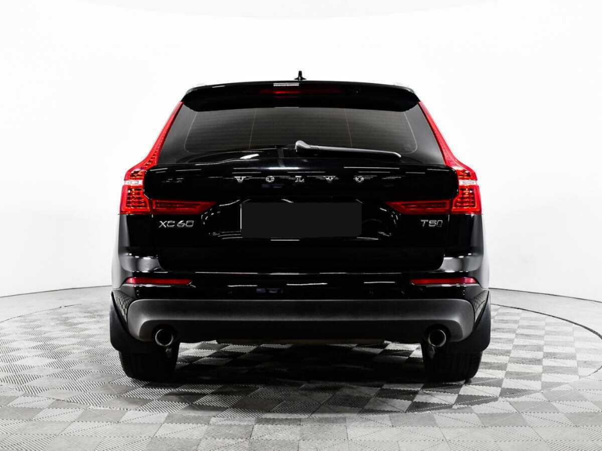 Б/У Вольво ИксЦ60 2021 года. Фото: #5