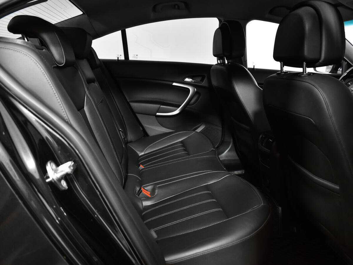 Б/У Опель Инсигния 2010 года. Фото: #9