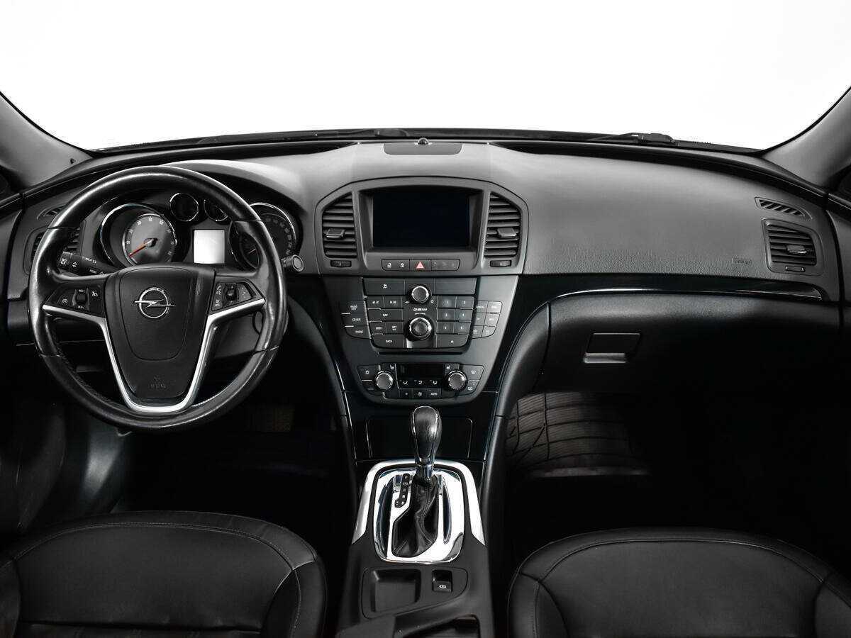 Б/У Опель Инсигния 2010 года. Фото: #11