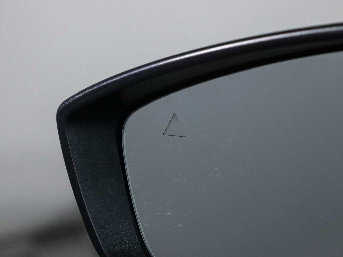 Б/У Мазда 3 2023 года. Фото: #13