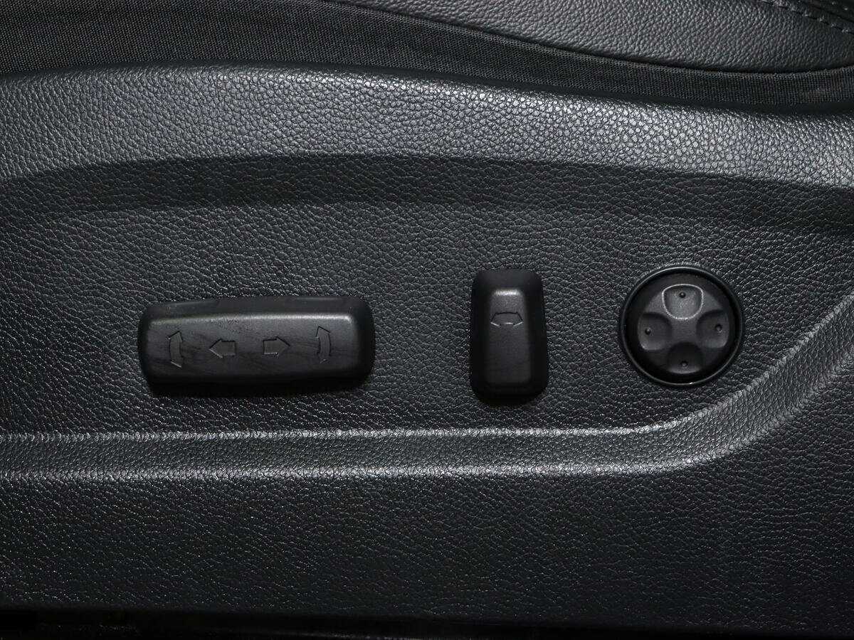 Б/У Хендай Санта Фе 2016 года. Фото: #16