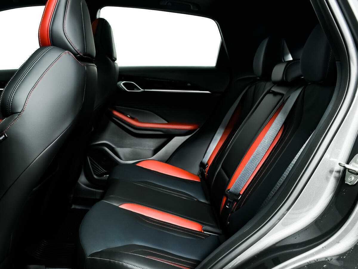 Б/У Джили Кулрэй 2023 года. Фото: #10