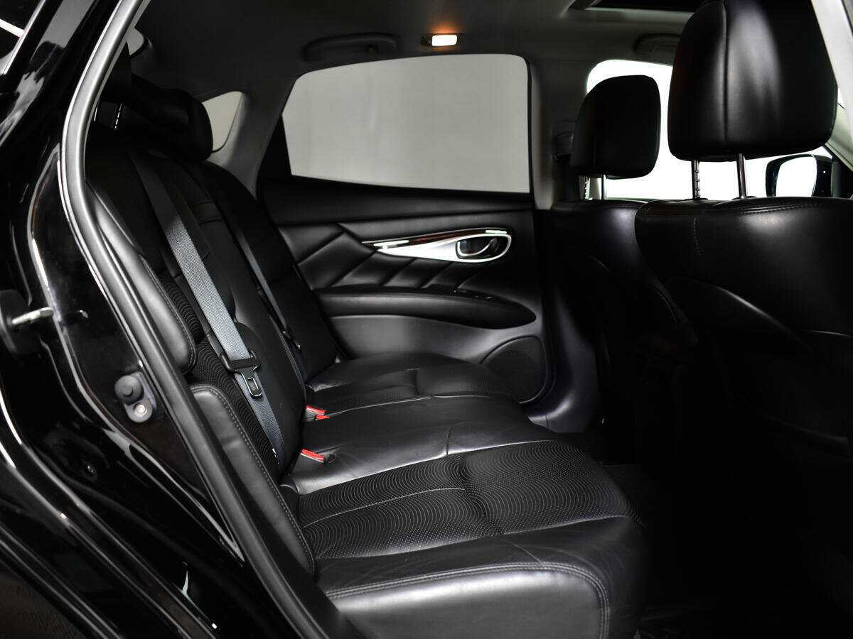 Б/У Инфинити К70 2014 года. Фото: #5