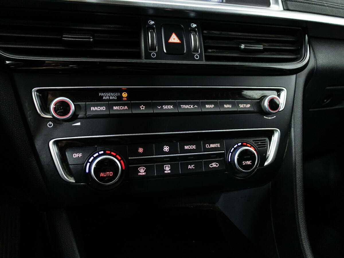 Б/У Киа Оптима 2018 года. Фото: #16