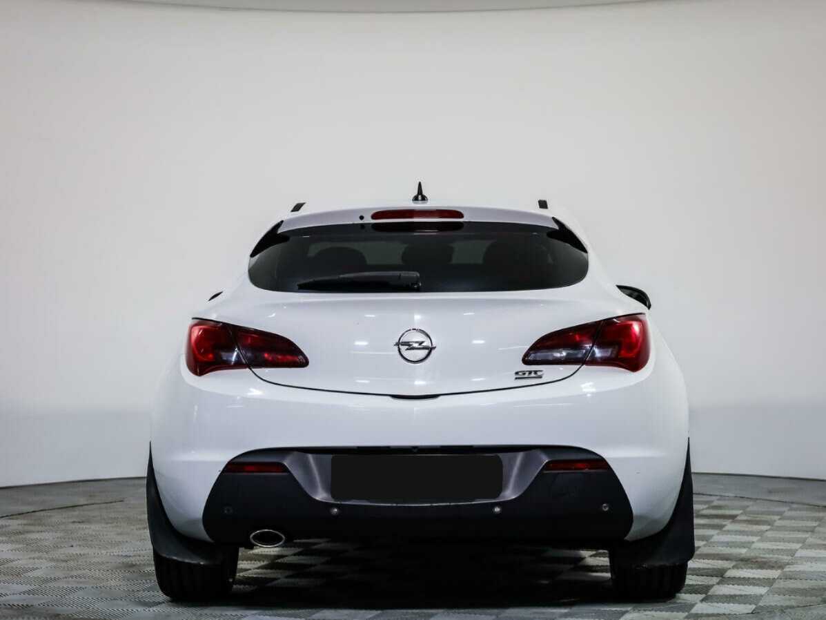 Б/У Опель Астра 2012 года. Фото: #4