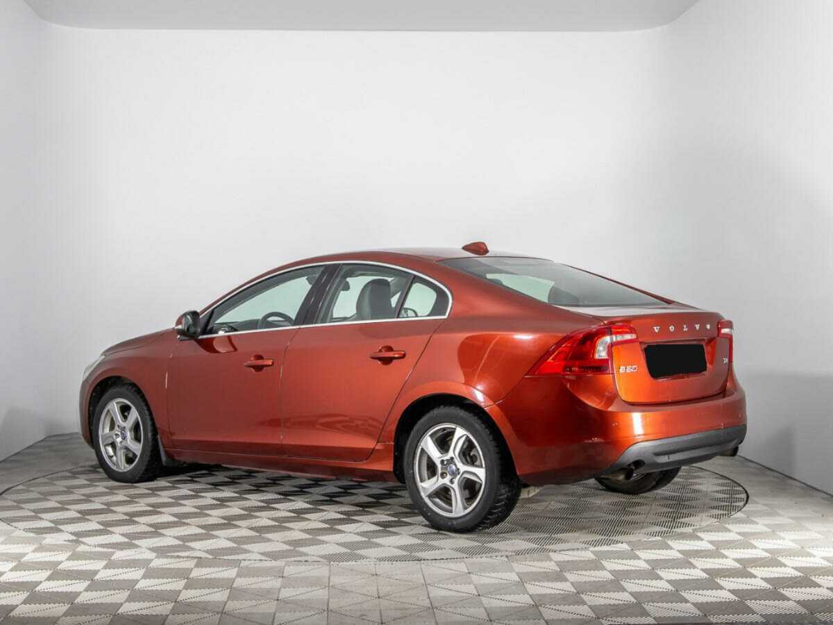 Б/У Вольво С60 2011 года. Фото: #5