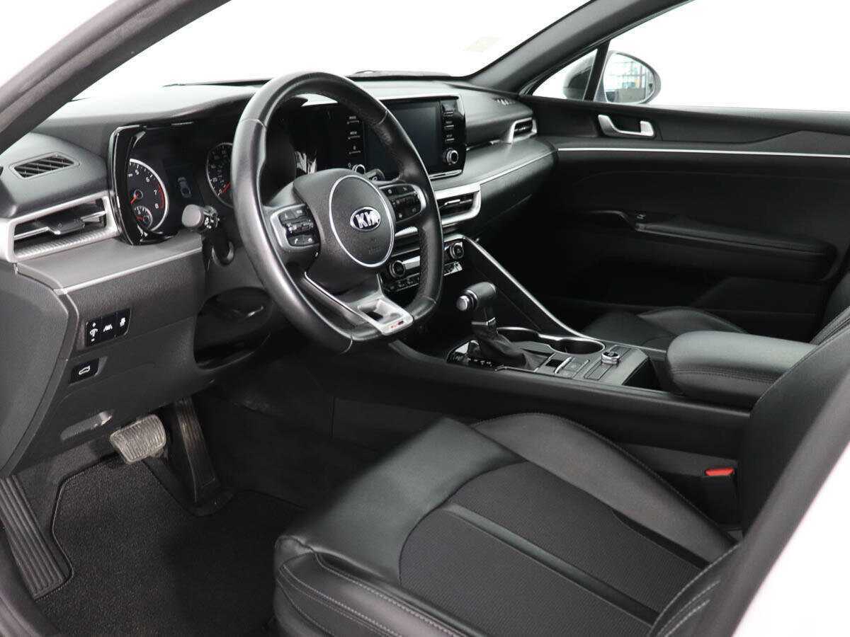 Б/У Киа К5 2021 года. Фото: #9