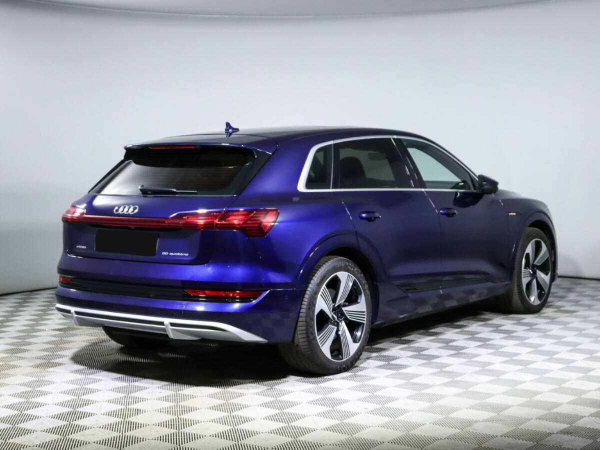 Б/У Ауди е-трон 2020 года. Фото: #3