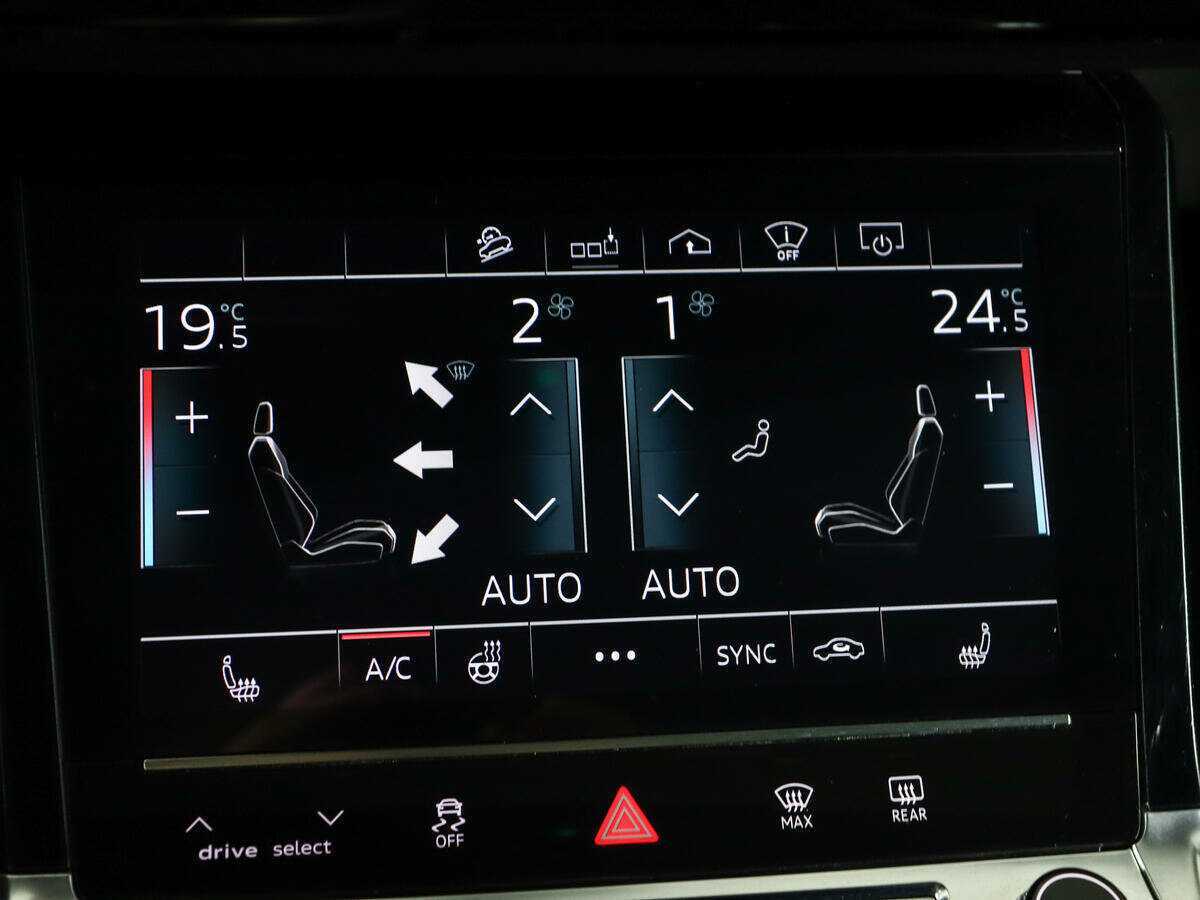 Б/У Ауди е-трон 2020 года. Фото: #24