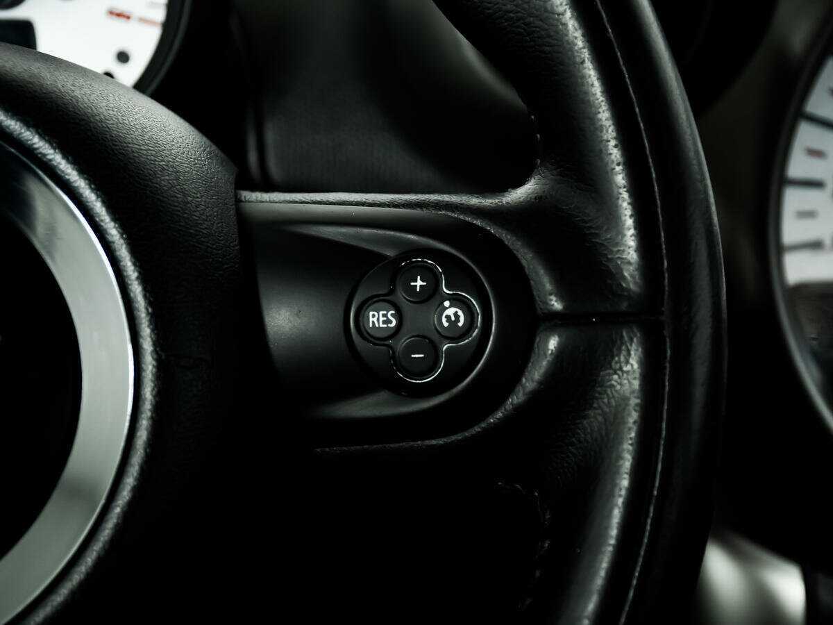 Б/У Мини Каунтримэн 2012 года. Фото: #13