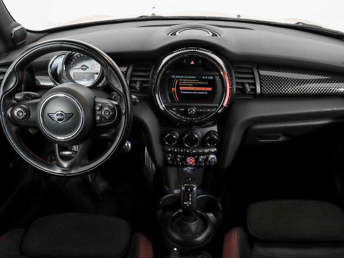 Mini Hatch 2018 года с пробегом. Фото: #11