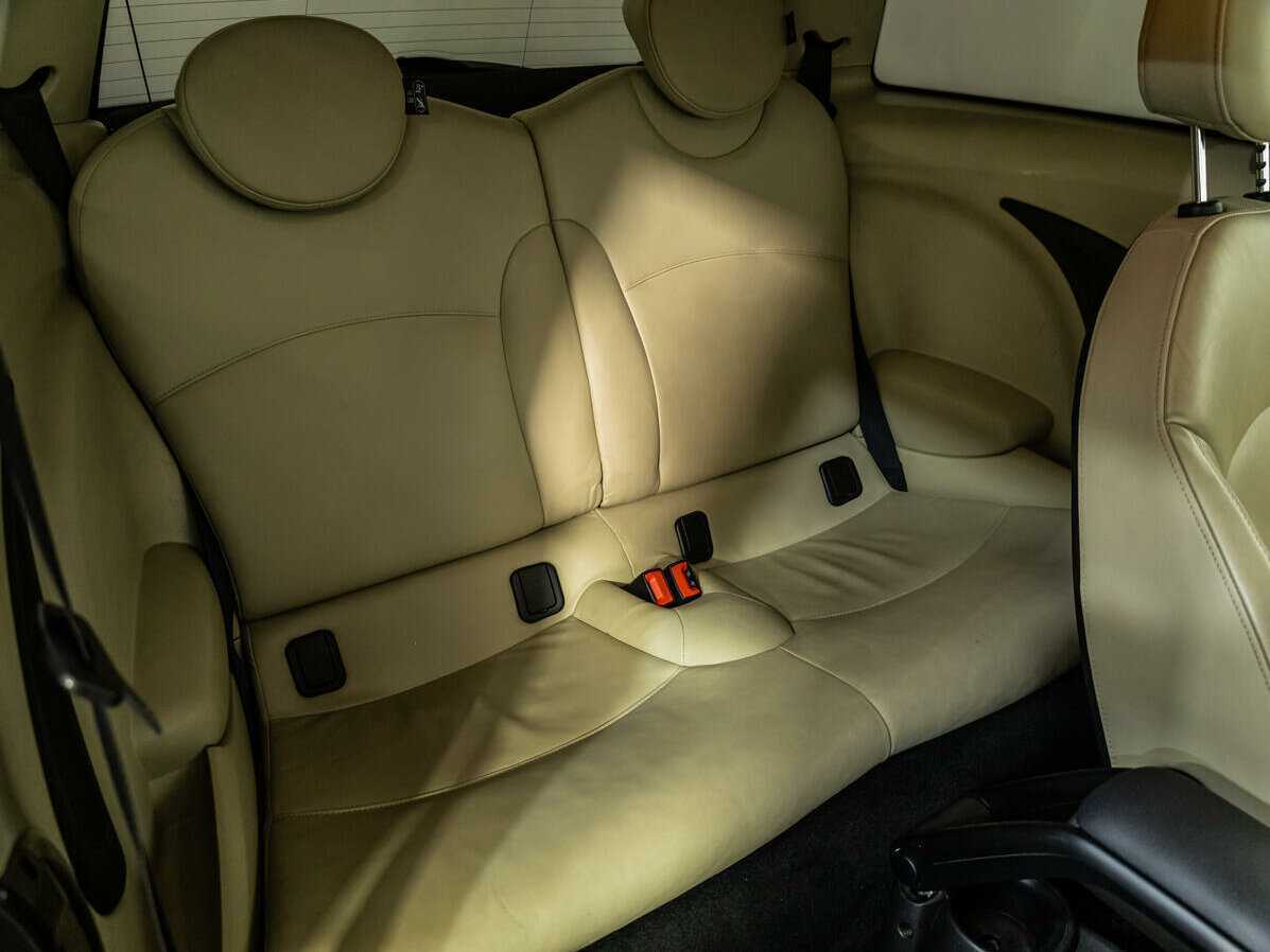 Б/У Мини Хэтч 2010 года. Фото: #8