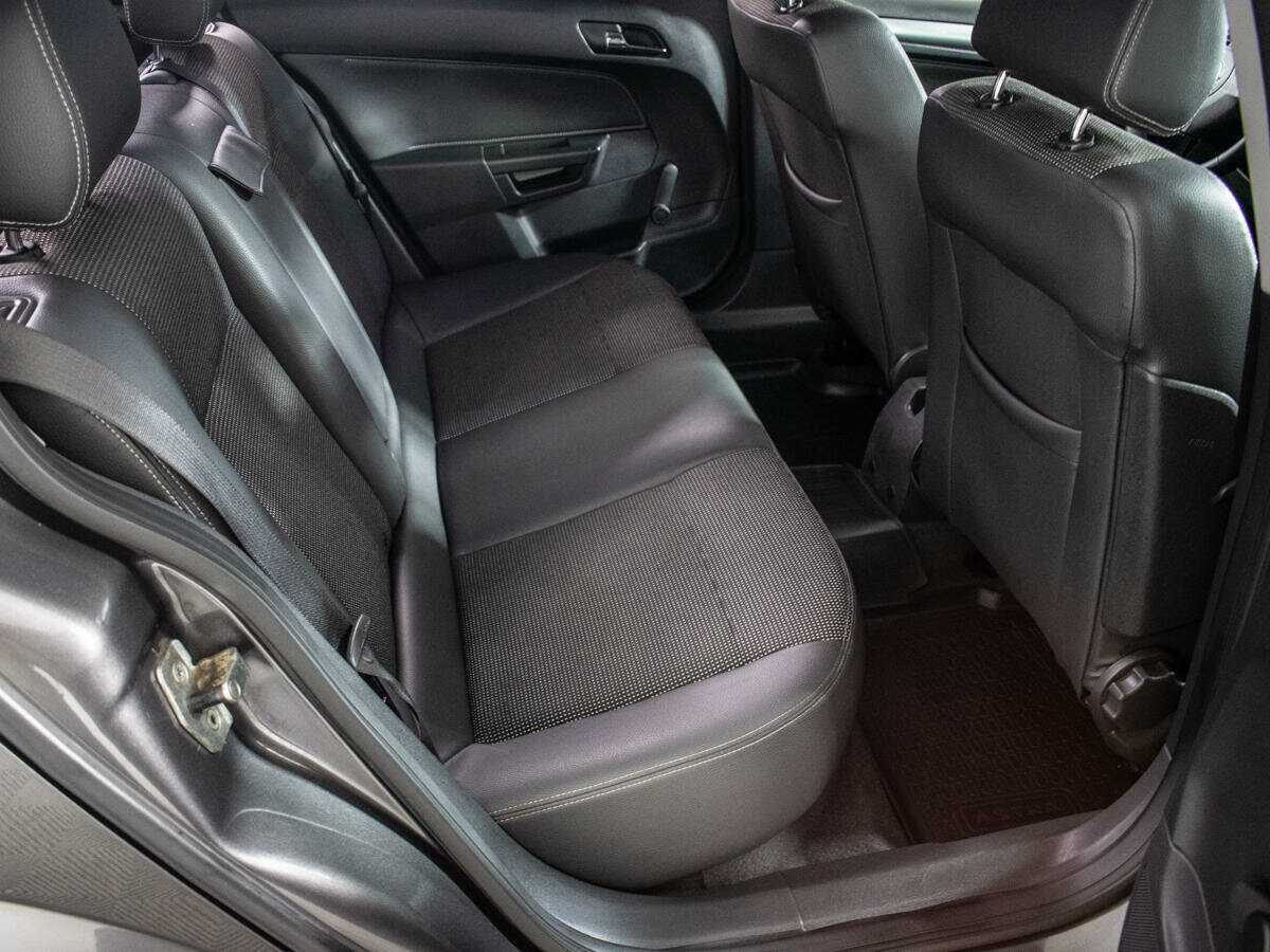 Б/У Опель Астра 2011 года. Фото: #9