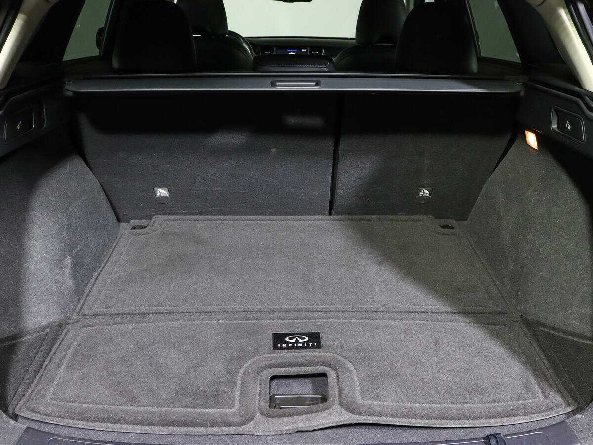 Б/У Инфинити К-Икс50 2019 года. Фото: #16