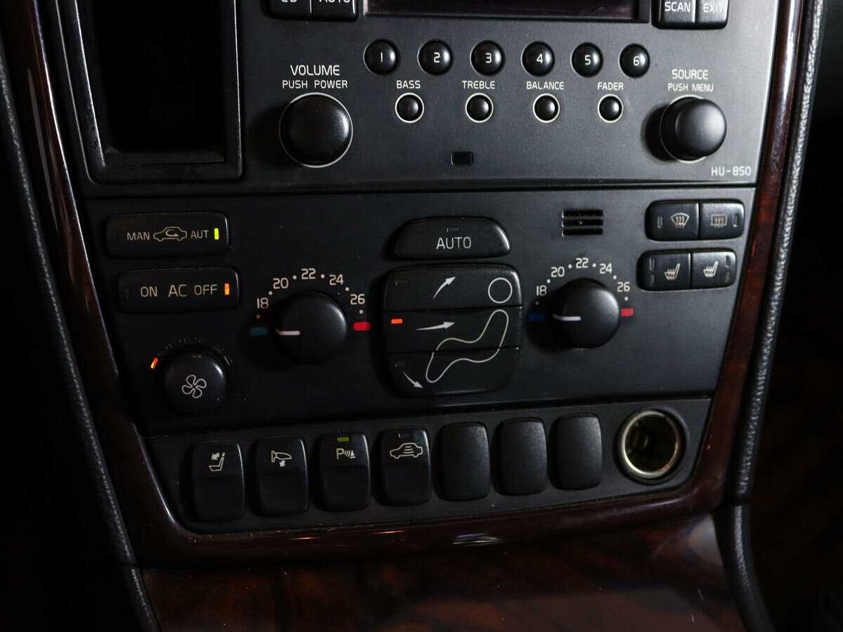 Б/У Вольво С60 2009 года. Фото: #17