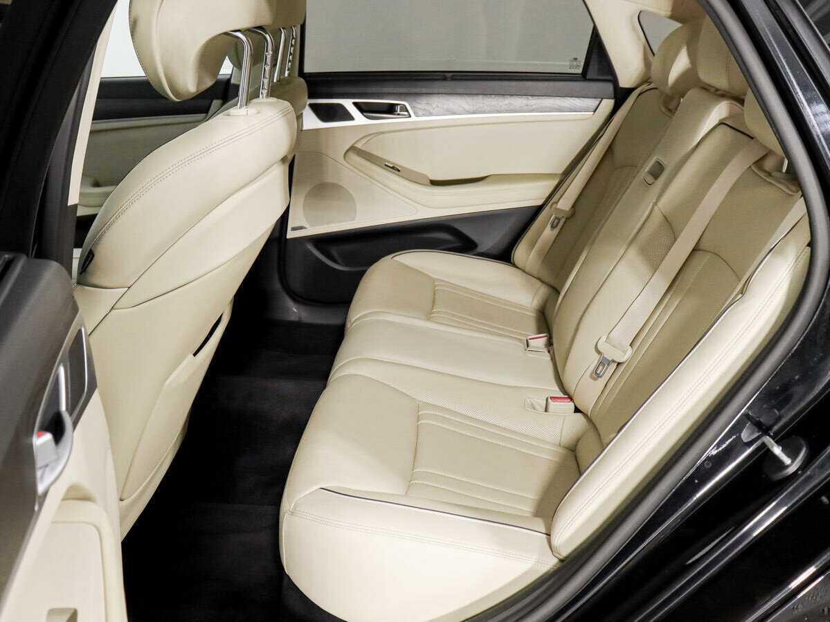 Б/У Хендай Генезис 2015 года. Фото: #10