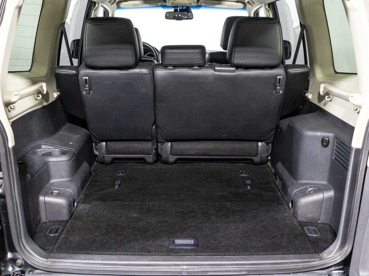 Б/У Митсубиши Паджеро 2015 года. Фото: #14