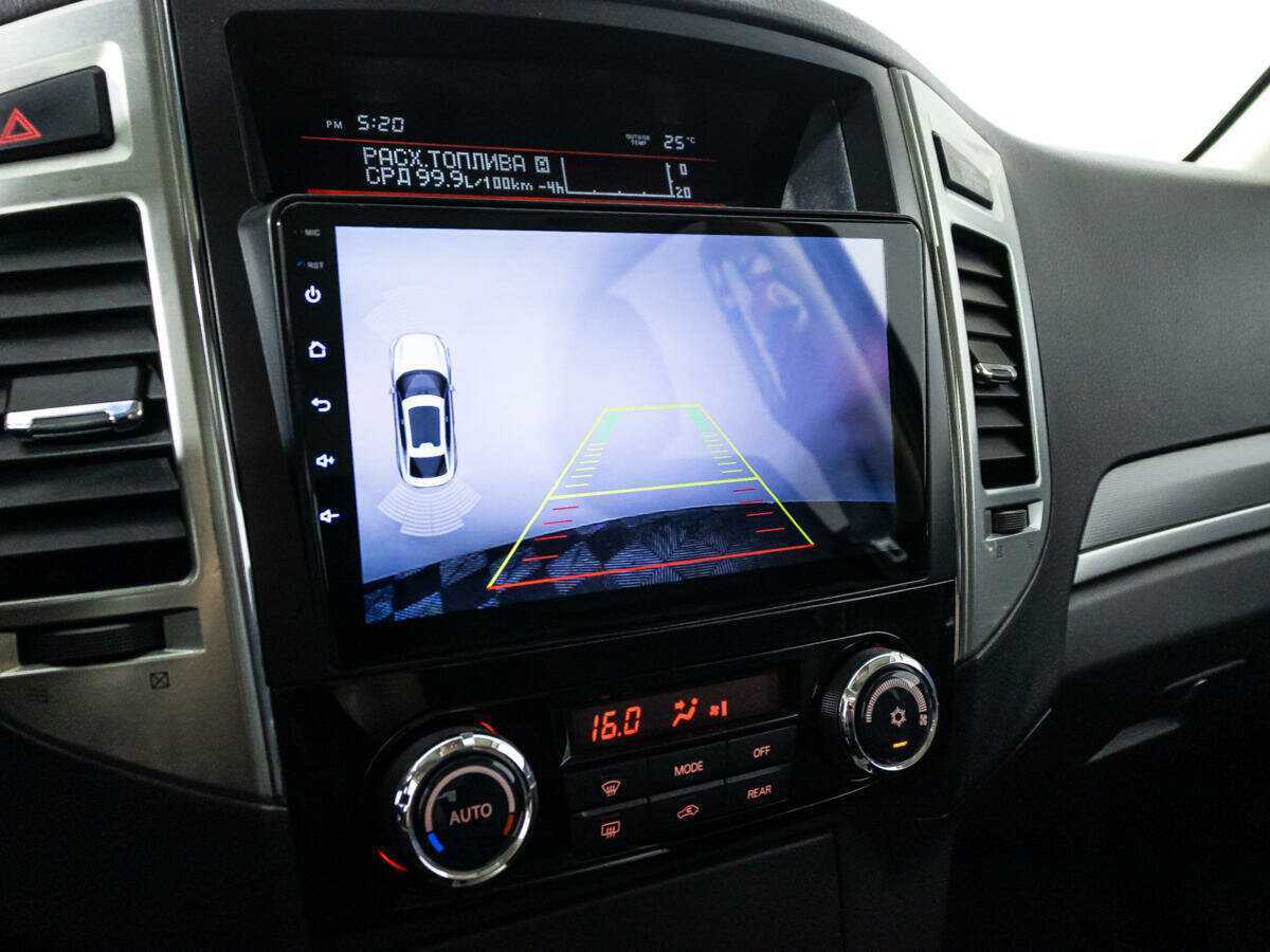 Б/У Митсубиши Паджеро 2015 года. Фото: #15