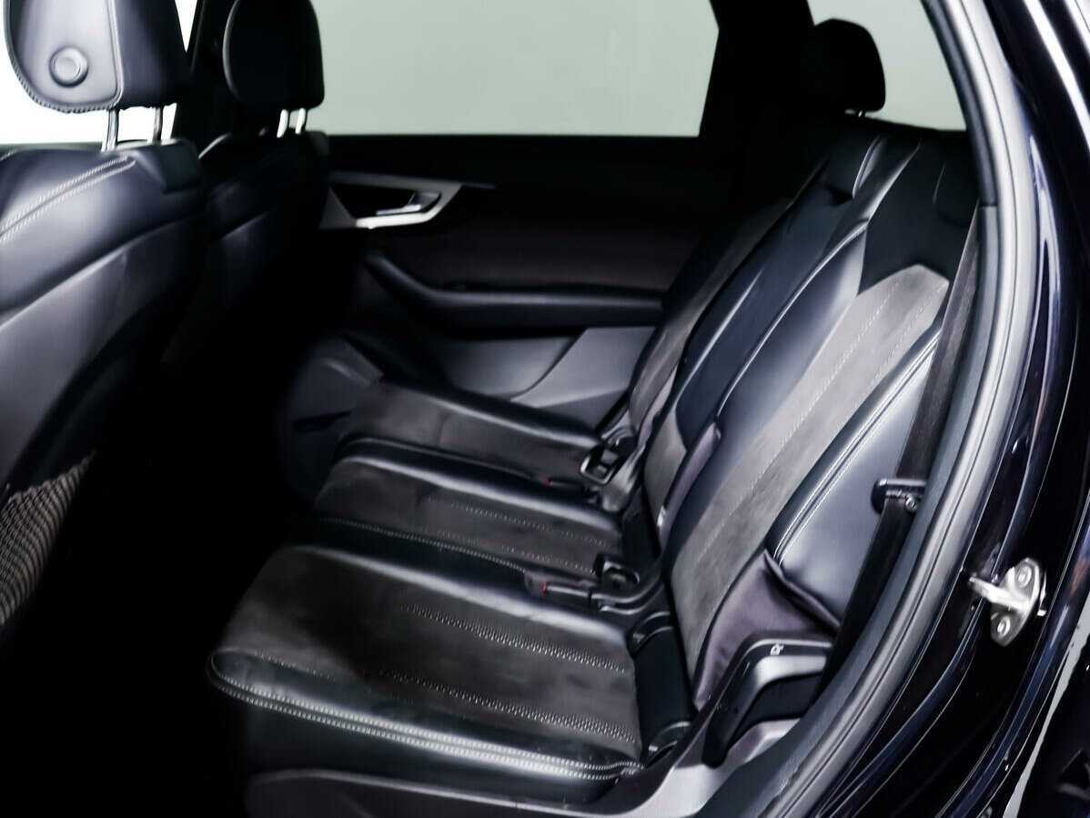 Б/У Ауди К7 2015 года. Фото: #11