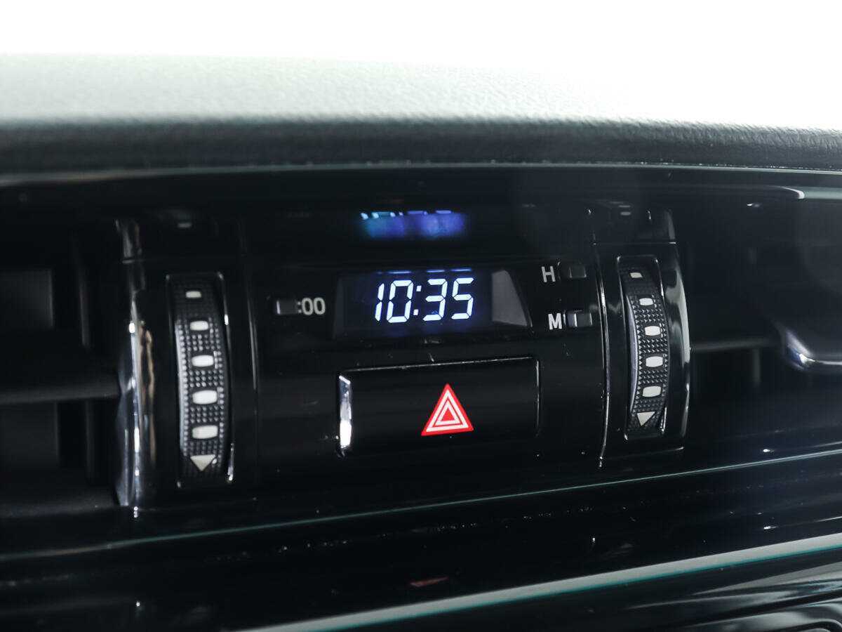 Б/У Тойота Фортюнер 2017 года. Фото: #19