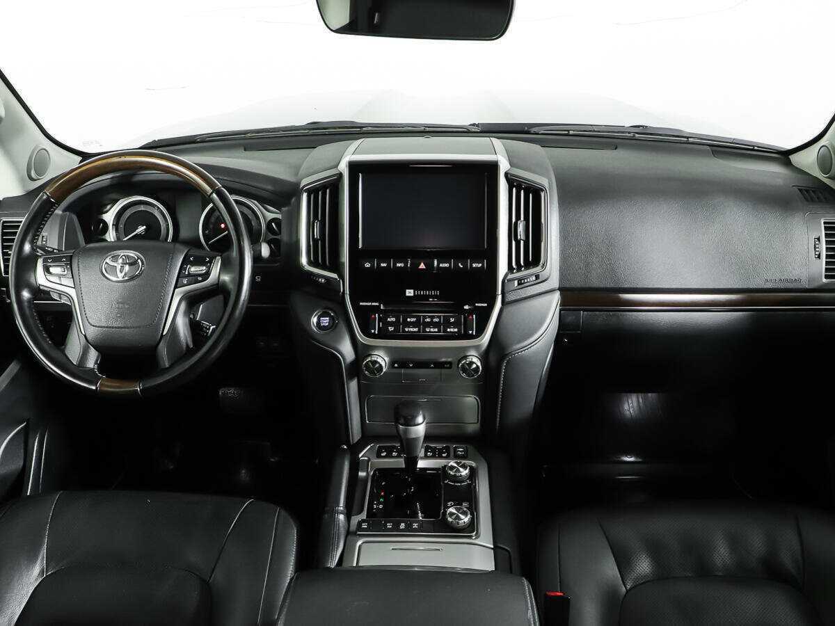 Б/У Тойота Лэнд Крузер 2021 года. Фото: #9