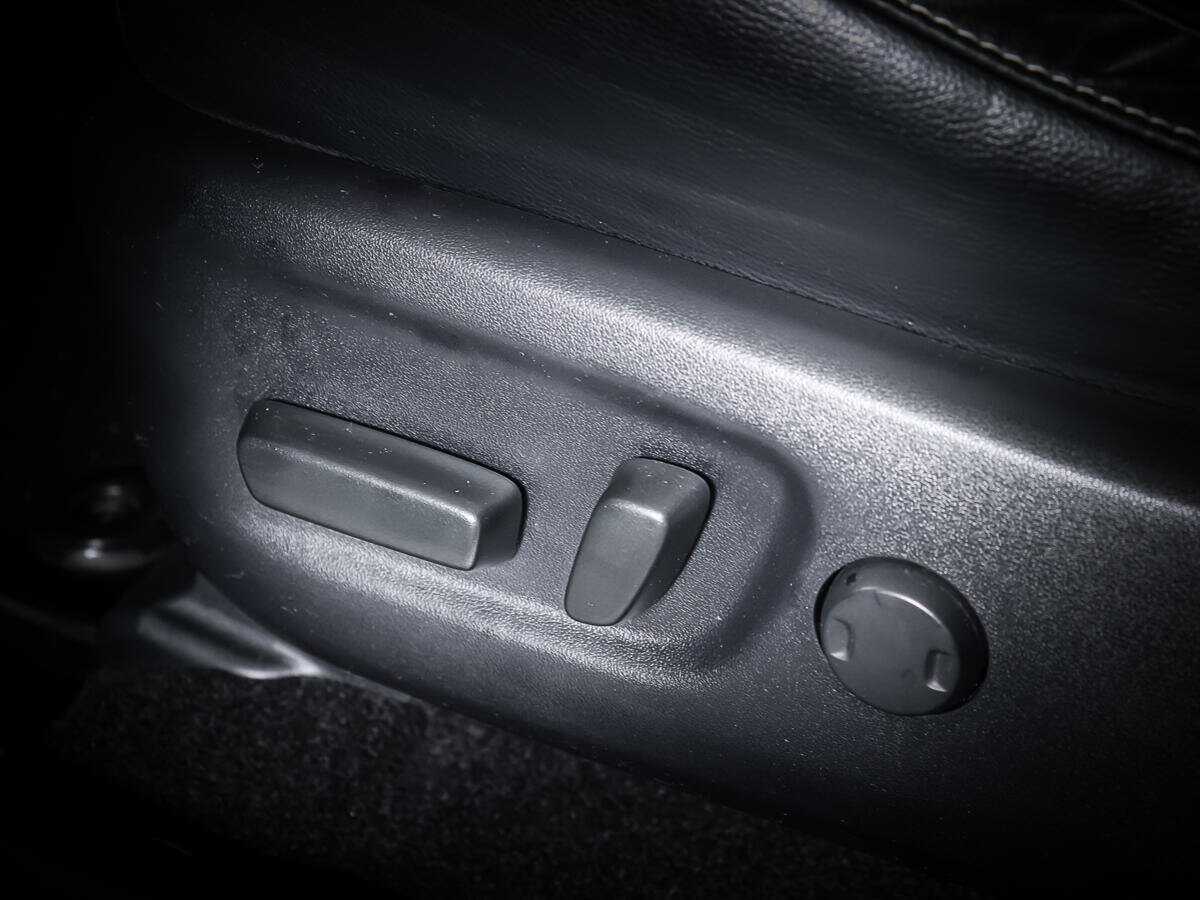 Б/У Тойота Рав4 2018 года. Фото: #14